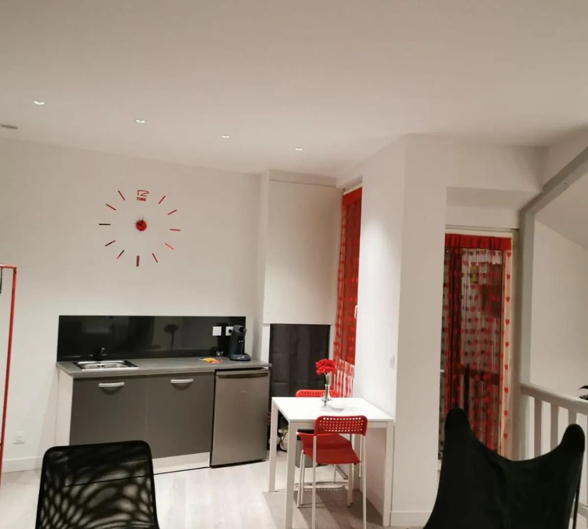 Bienvenus A These - Love Room Marseille 0*,  France